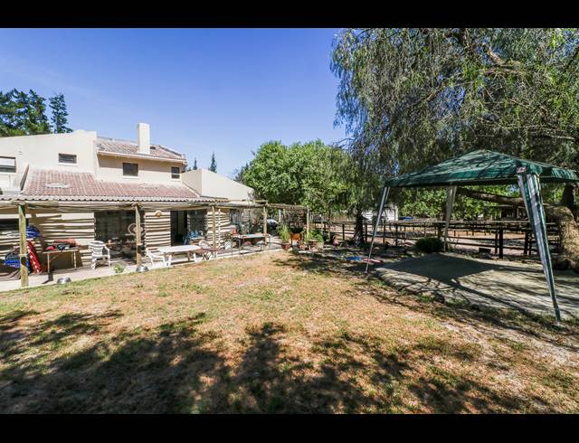 1.10HA SMALLHOLDING FOR SALE IN MORNING STAR